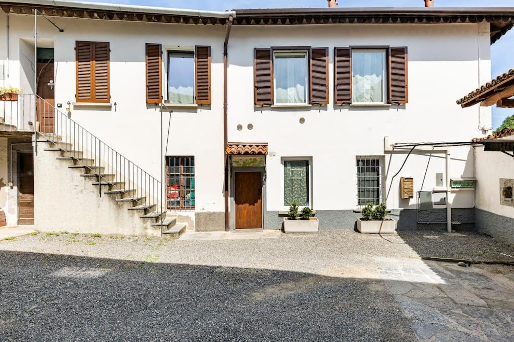 Clelia'S Apartment Como Exterior photo